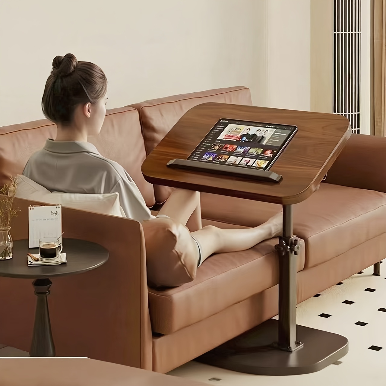 Laptops - Scrivania Girevole per Laptop in Noce
